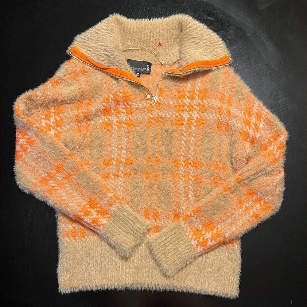 Broadway 38 Tan and Orange Pullover Zip Sweater Size M